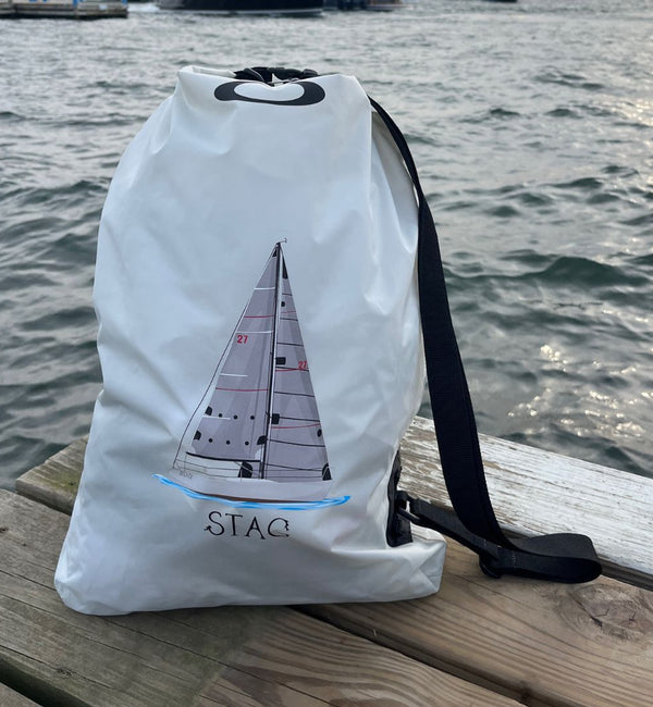 Amazon.com : Sewn Sails Sail Storage Bag, Mainsail Bag 16 x 33 (Black) :  Sports & Outdoors