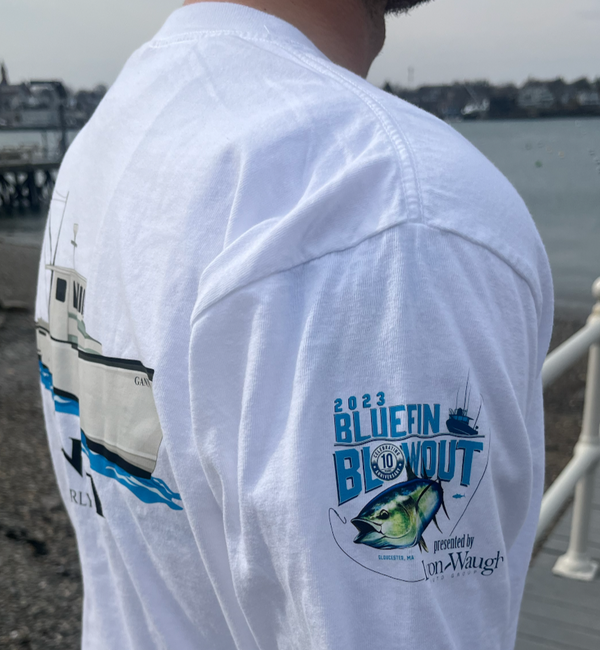 T-Shirt With Front Pocket - Bluefin Exclusive